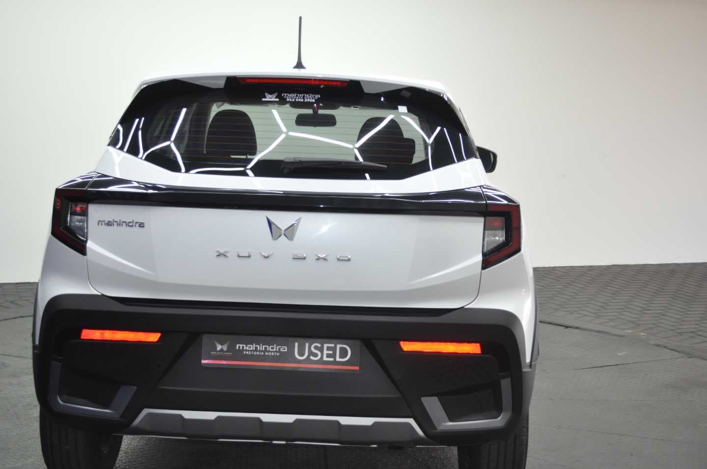 Mahindra XUV3XO XUV3XO 1.2T MX2