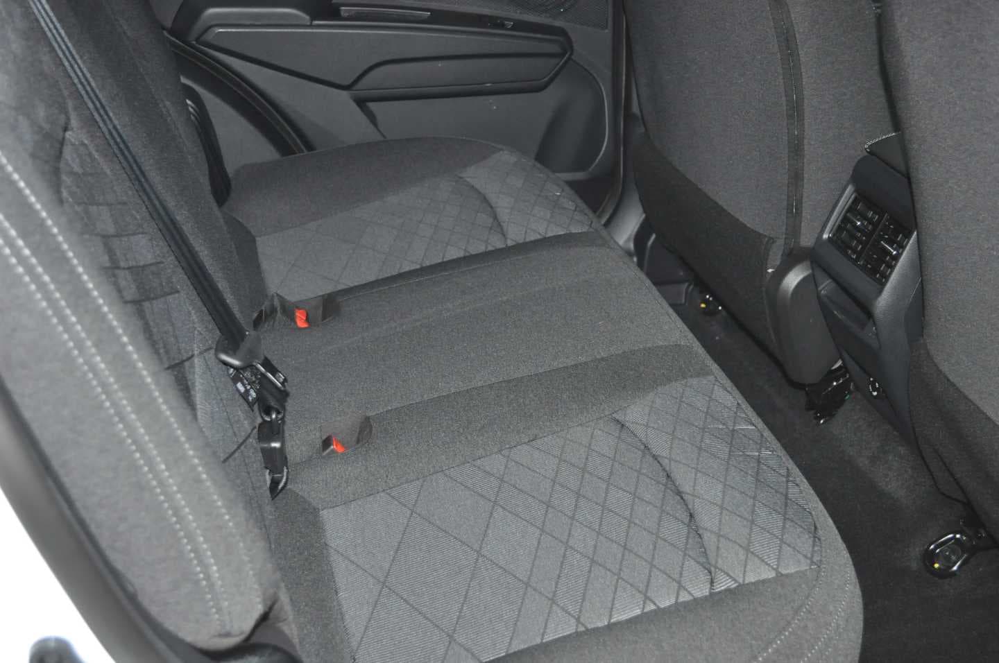 Mahindra XUV3XO XUV3XO 1.2T MX2