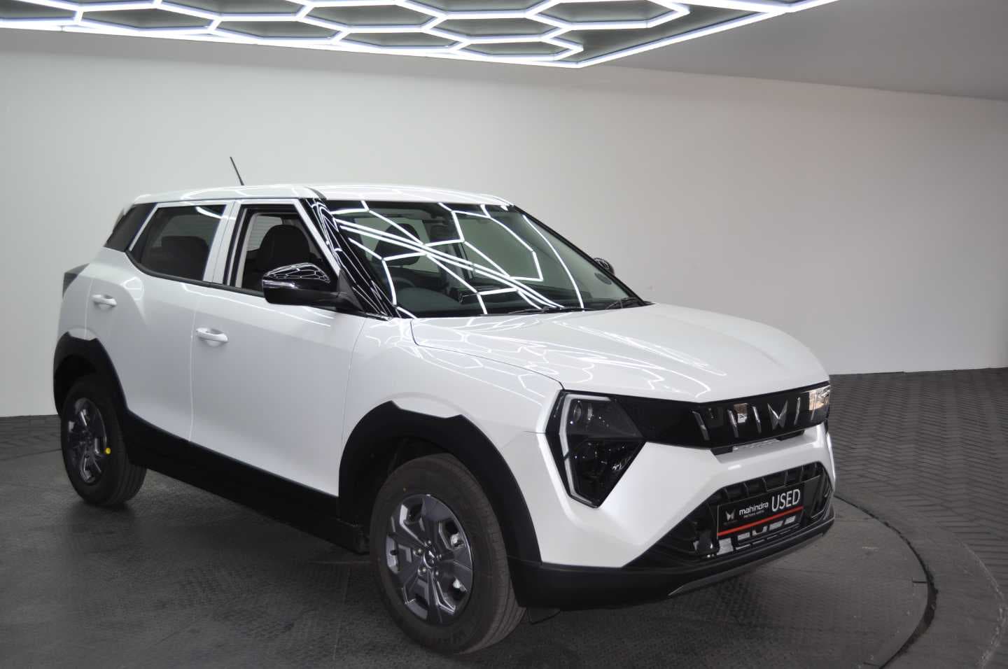 Mahindra XUV3XO XUV3XO 1.2T MX2